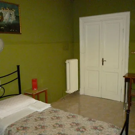 Hotel Giamaica For Girls & Ladies Only-3